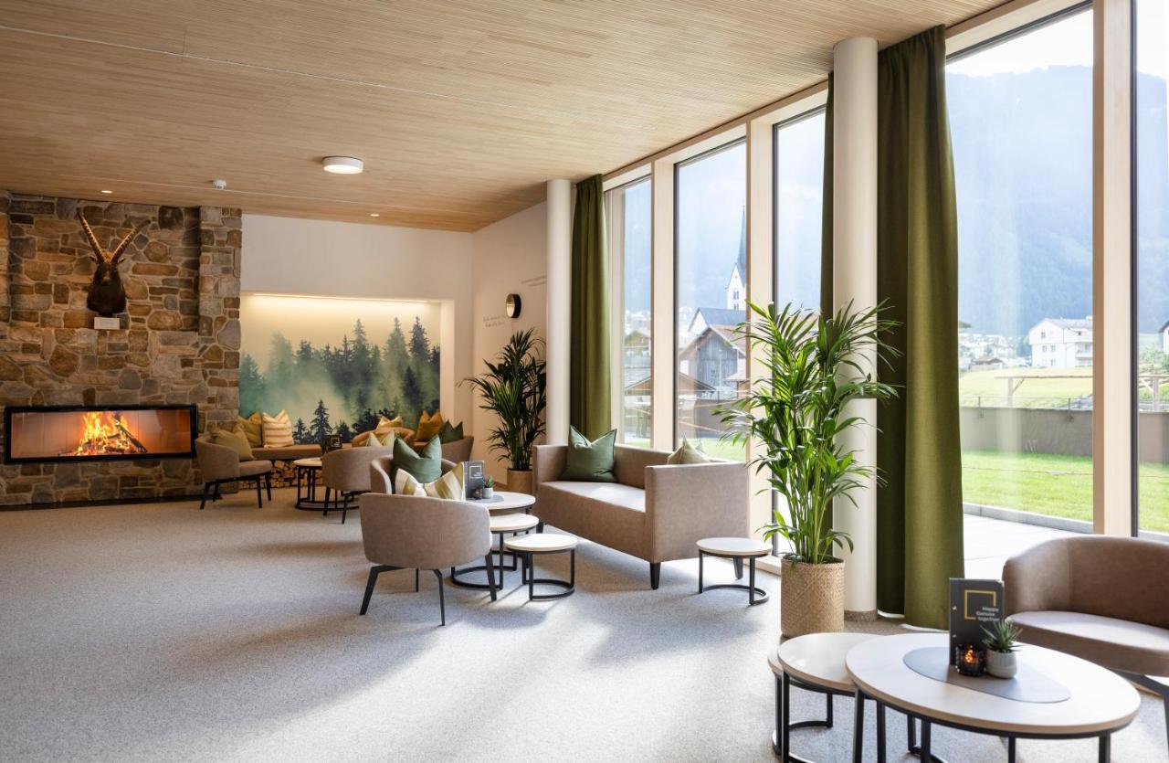 Jufa Hotel Savognin Exteriör bild