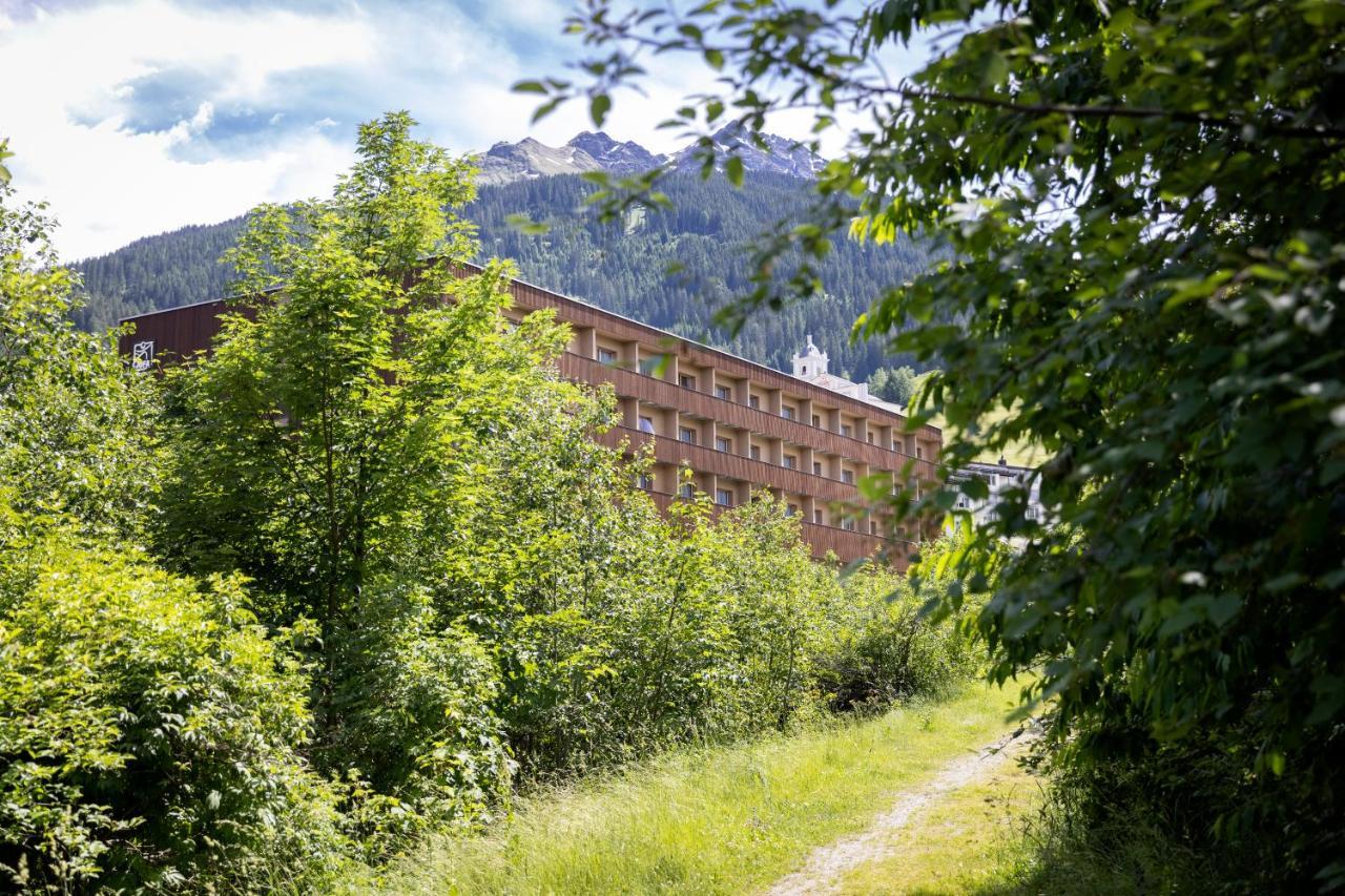 Jufa Hotel Savognin Exteriör bild