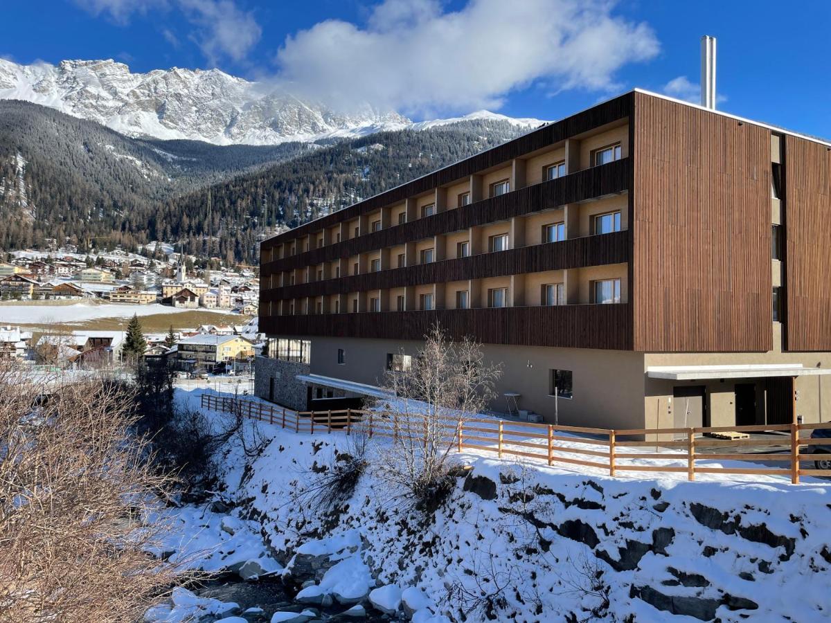 Jufa Hotel Savognin Exteriör bild